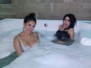 AmberAndSharlote sex show free